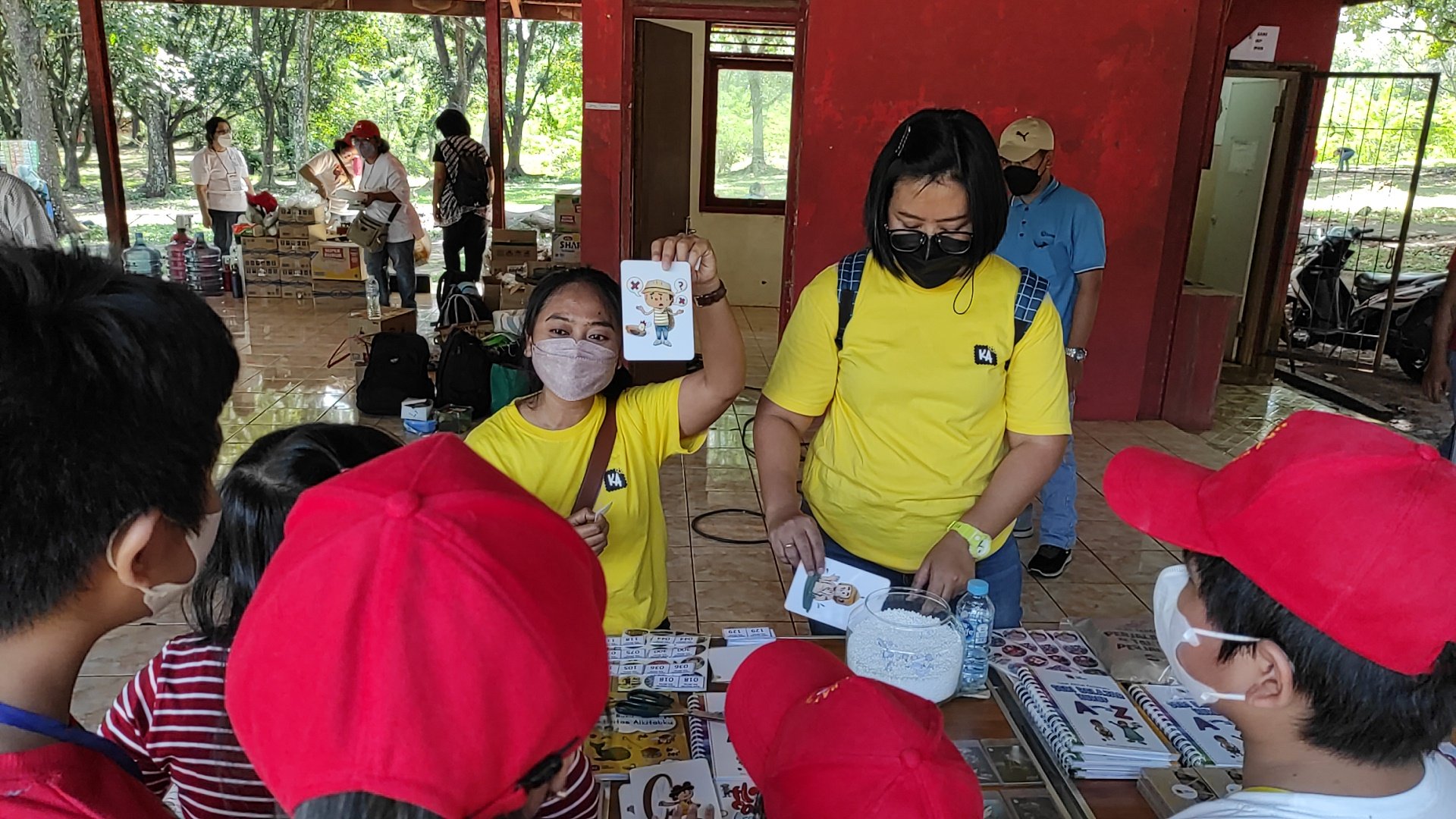 Kuis Alkitab di Acara Paguyuban Sekolah Minggu GBI Petamburan